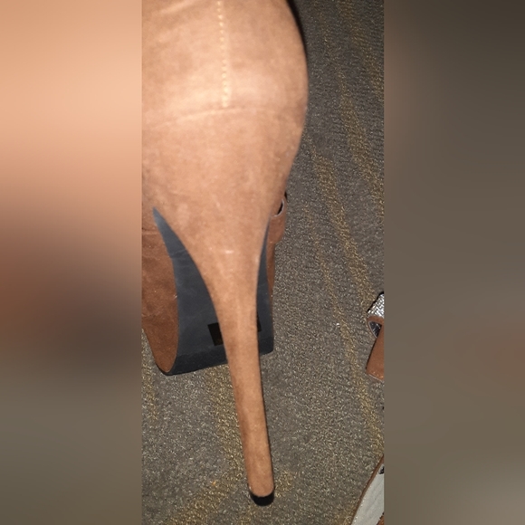 Mark&Maddux size 10 6inch bedazzle platform heels new not  worn Imperfections - Picture 6 of 11